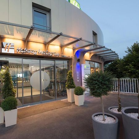 Holiday Inn Express Paris - Velizy, An Ihg Hotel Exterior photo