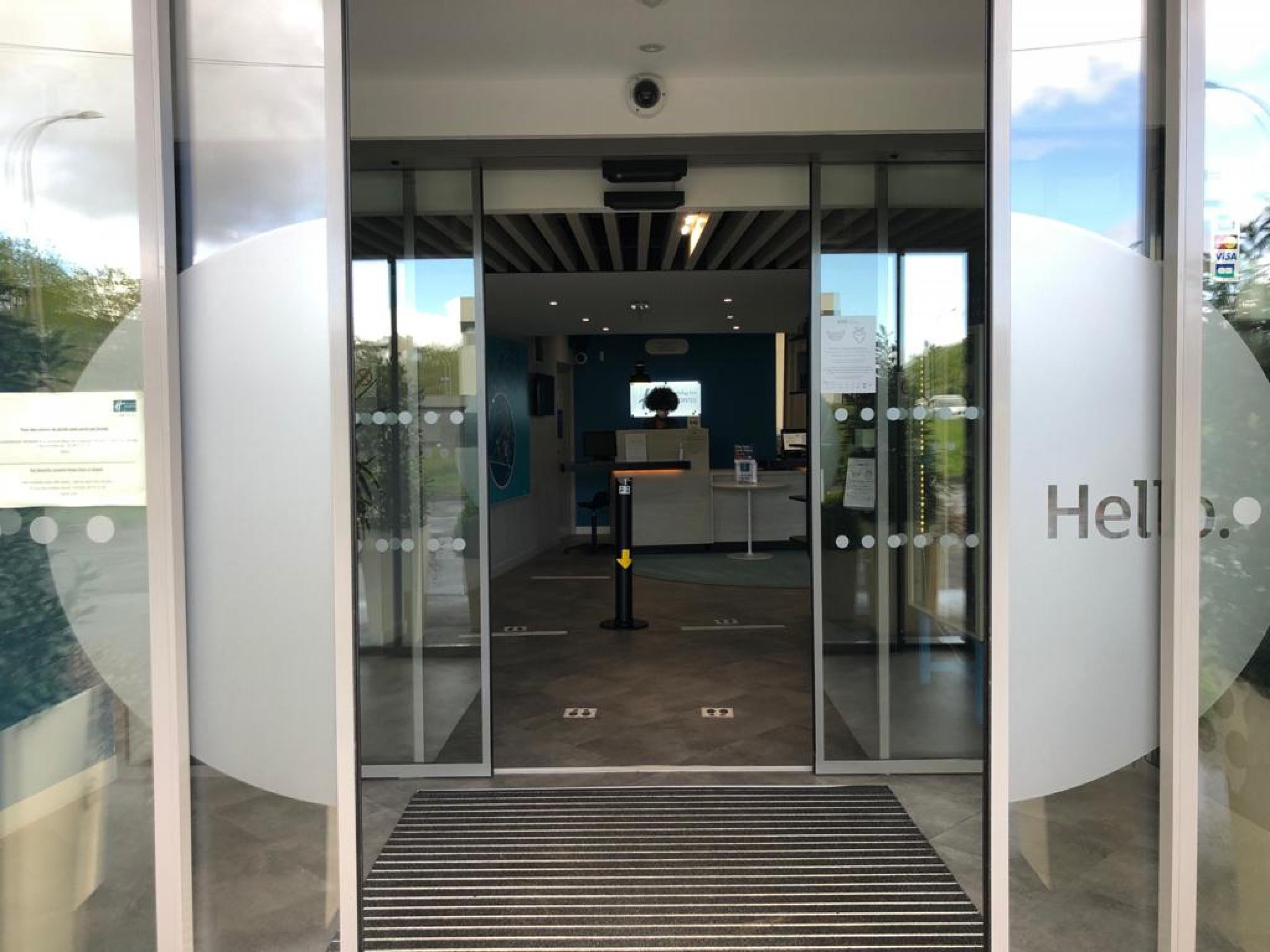 Holiday Inn Express Paris - Velizy By Ihg Exterior photo
